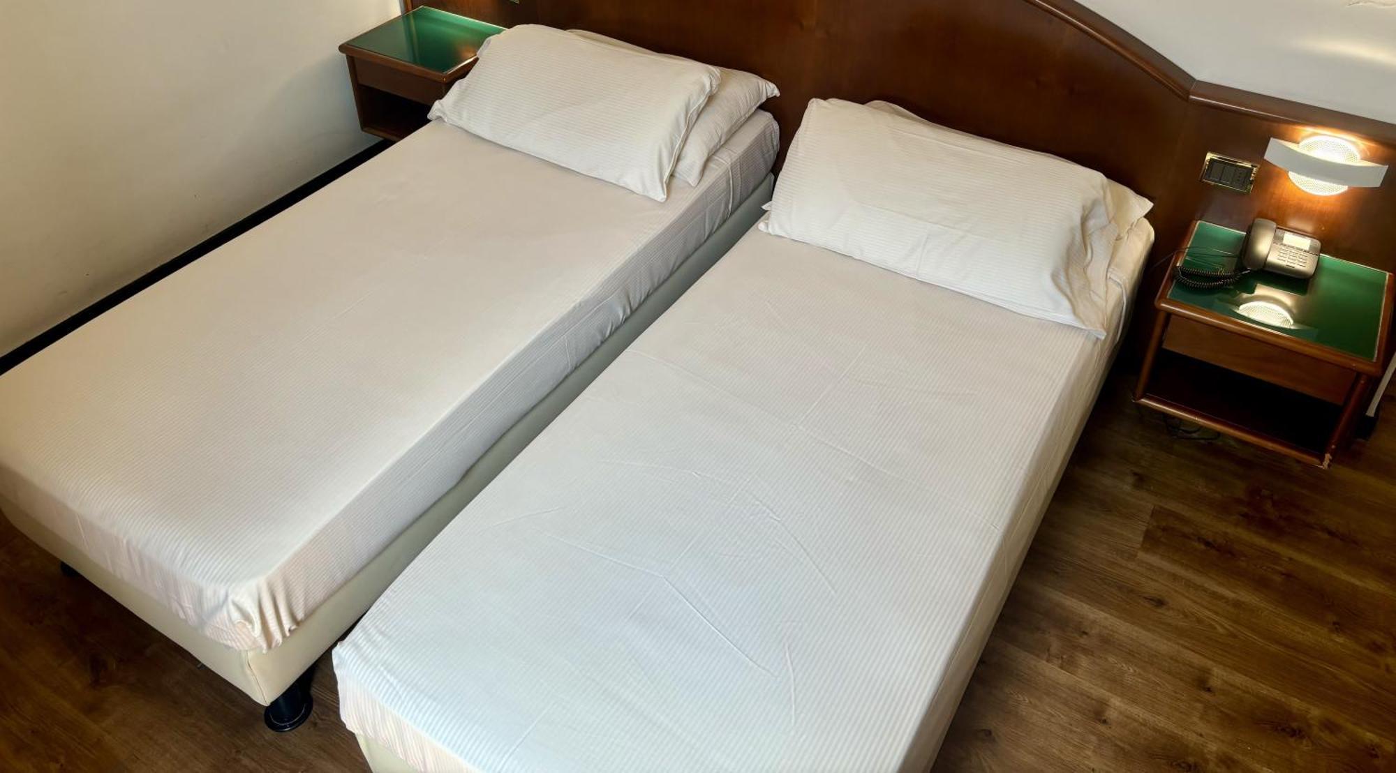 Hotel Daunia Modena Phòng bức ảnh